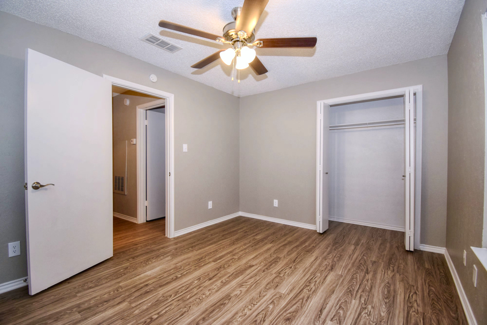 Trinity Pines Apartment Homes Denton, TX (940) 5141733